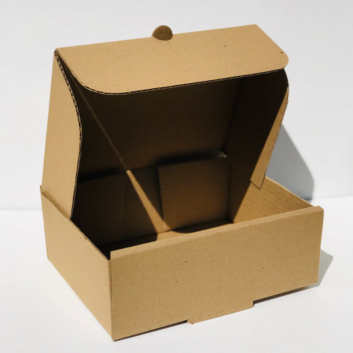 Caja semi Cuadrada 27.5 x 25 x 11 cm (50 Unidades)