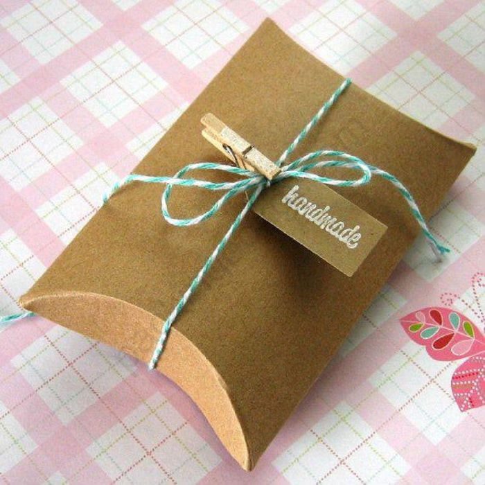 Caja tipo Almohada de 14 x 14 x 4 cm