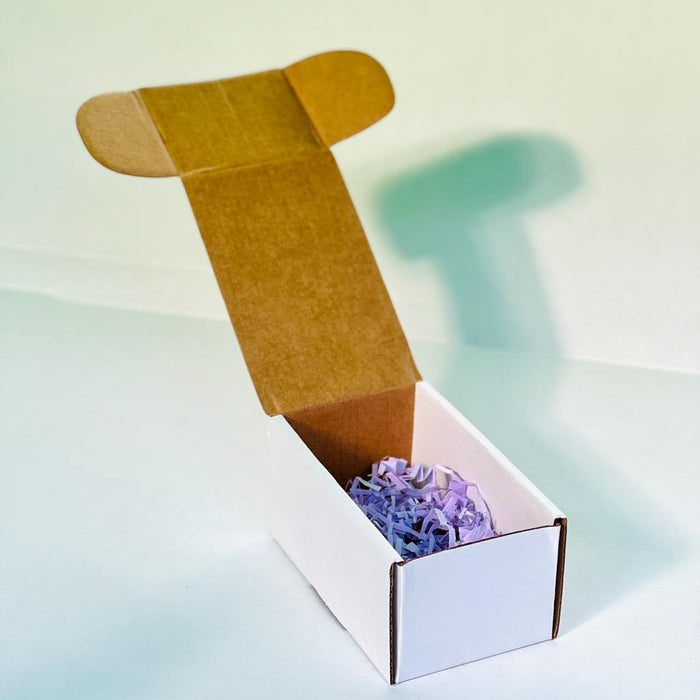Caja de 13.5 x 7.5 x 6.5 cm