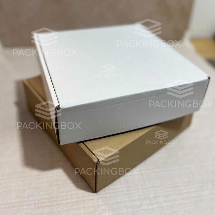 Caja Cuadrada de 23 x 23 x 6.5 cm