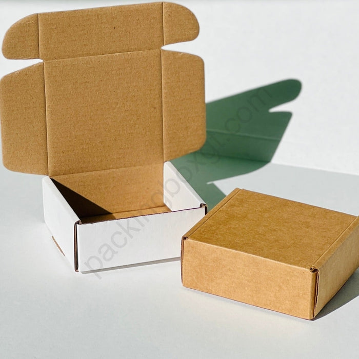 Caja de 10 x 10 x 4 cm